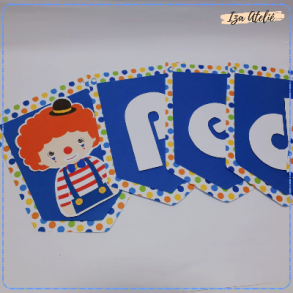 Varal com Flâmulas - R$ 12,00